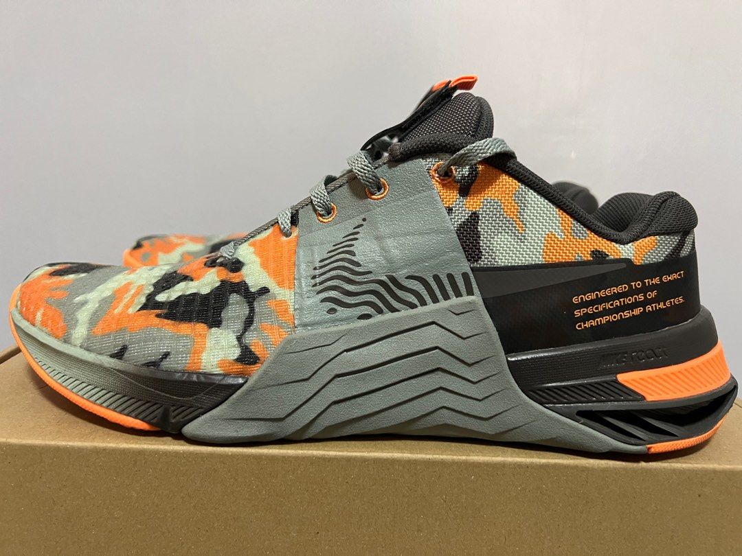 Nike Metcon 8 AMP Gray Orange Camo