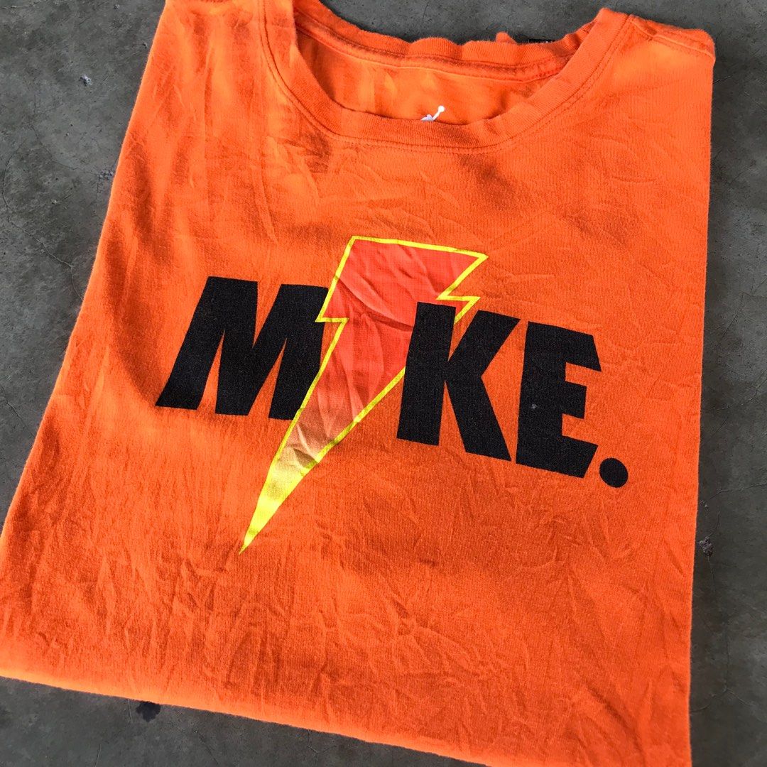 Nike store gatorade shirt