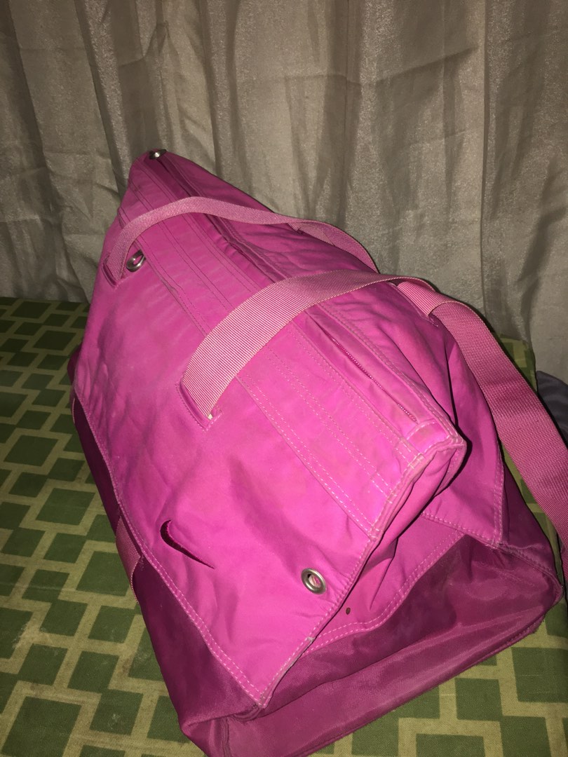 NIKE TRAVEL BAG (pink) on Carousell