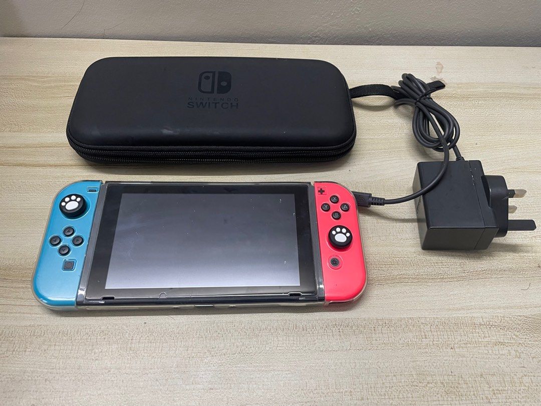Nitendo Switch V2 used