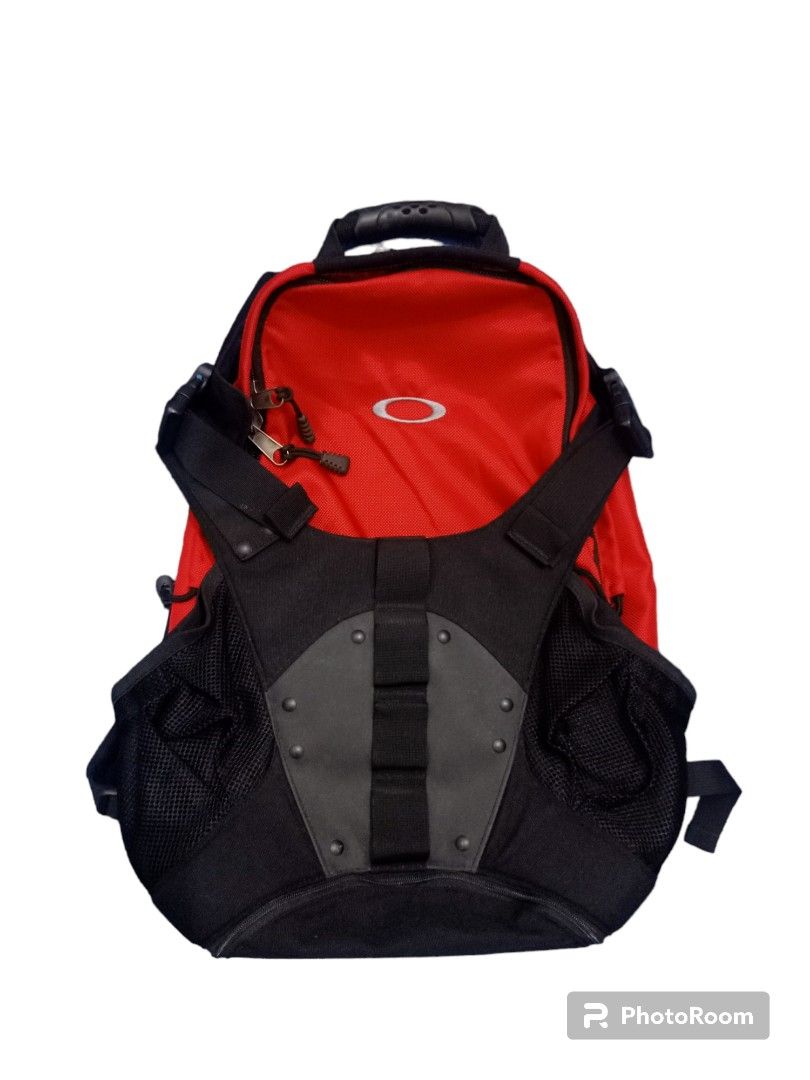 Oakley Backpack Men s Fashion Bags Backpacks on Carousell