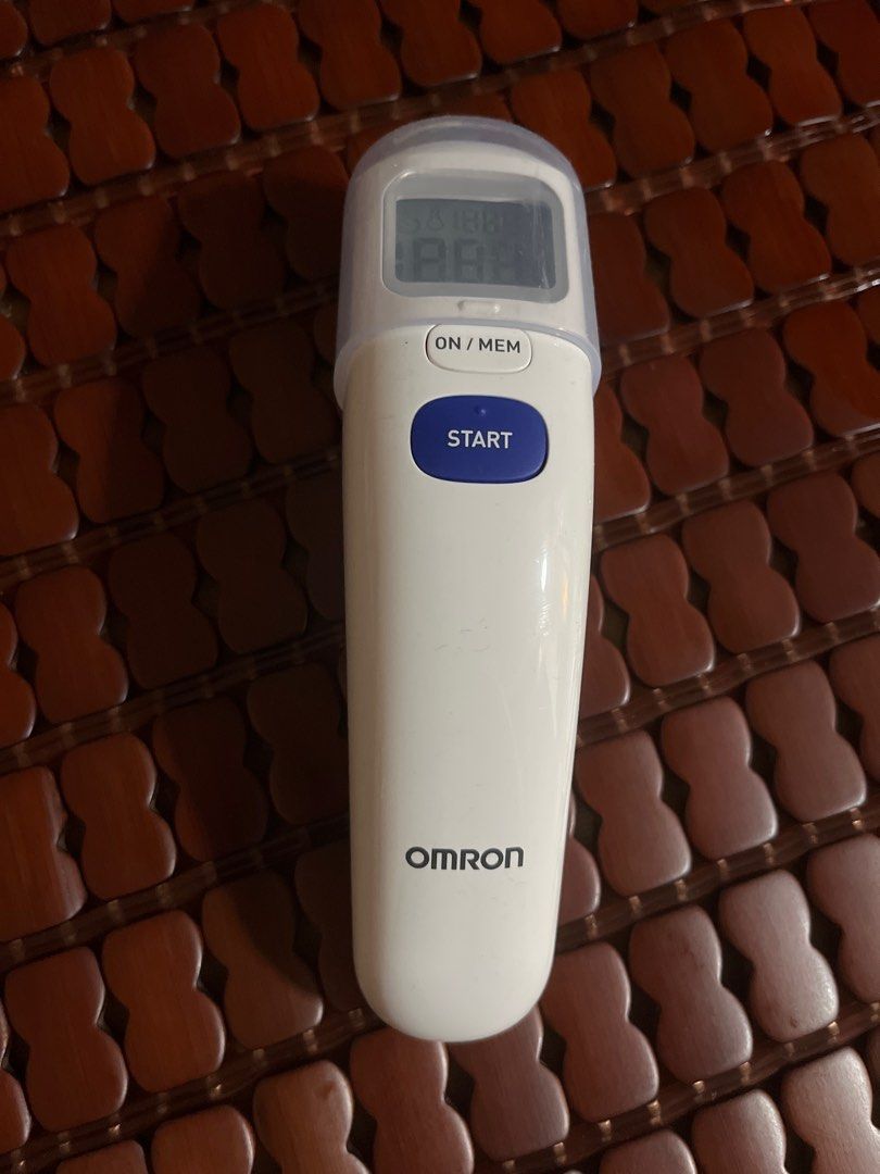 Omron forehead thermometer, Health & Nutrition, Thermometers on Carousell
