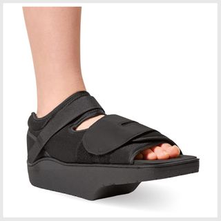 Affordable diabetic shoes store