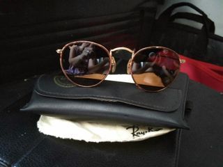 Ray ban