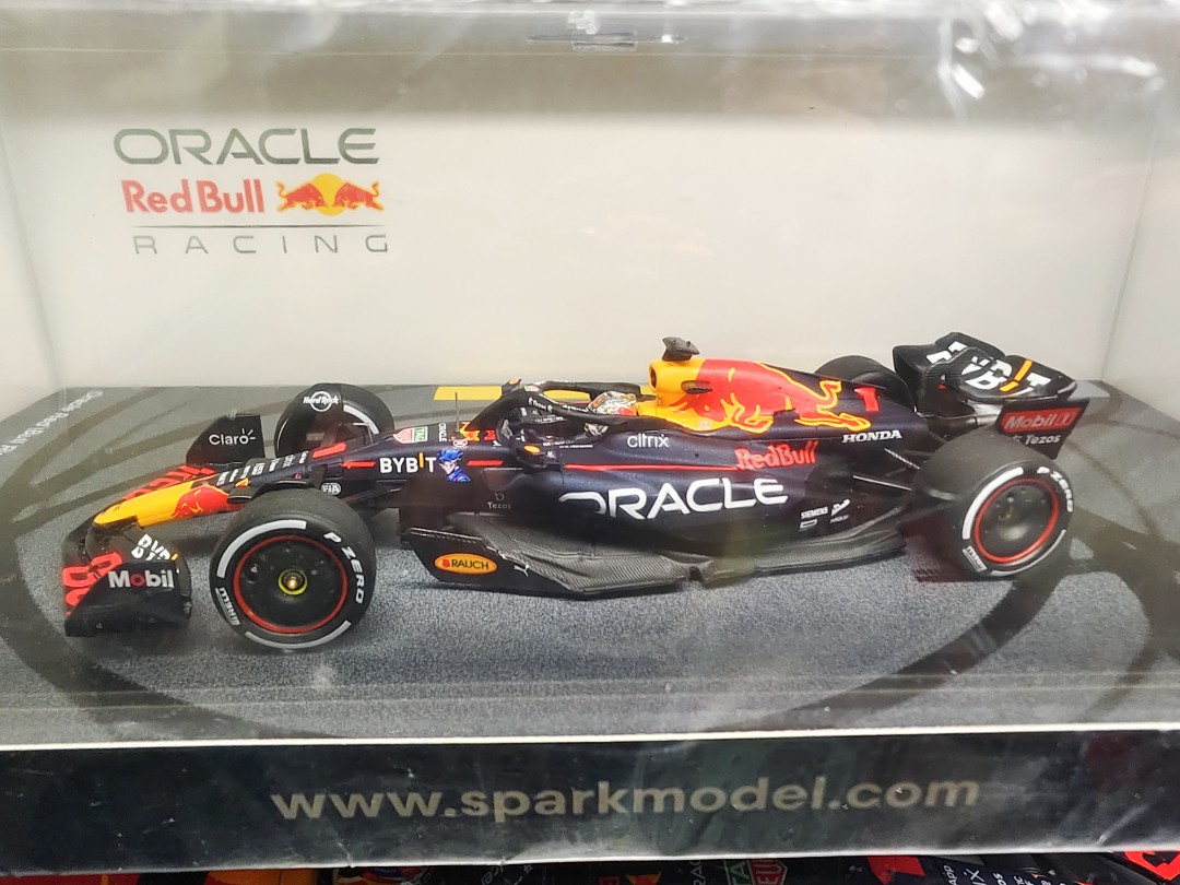 Rb18 #1 Max Verstappen Winner Abu Dhadi GP 2022 - Red Bull Racing