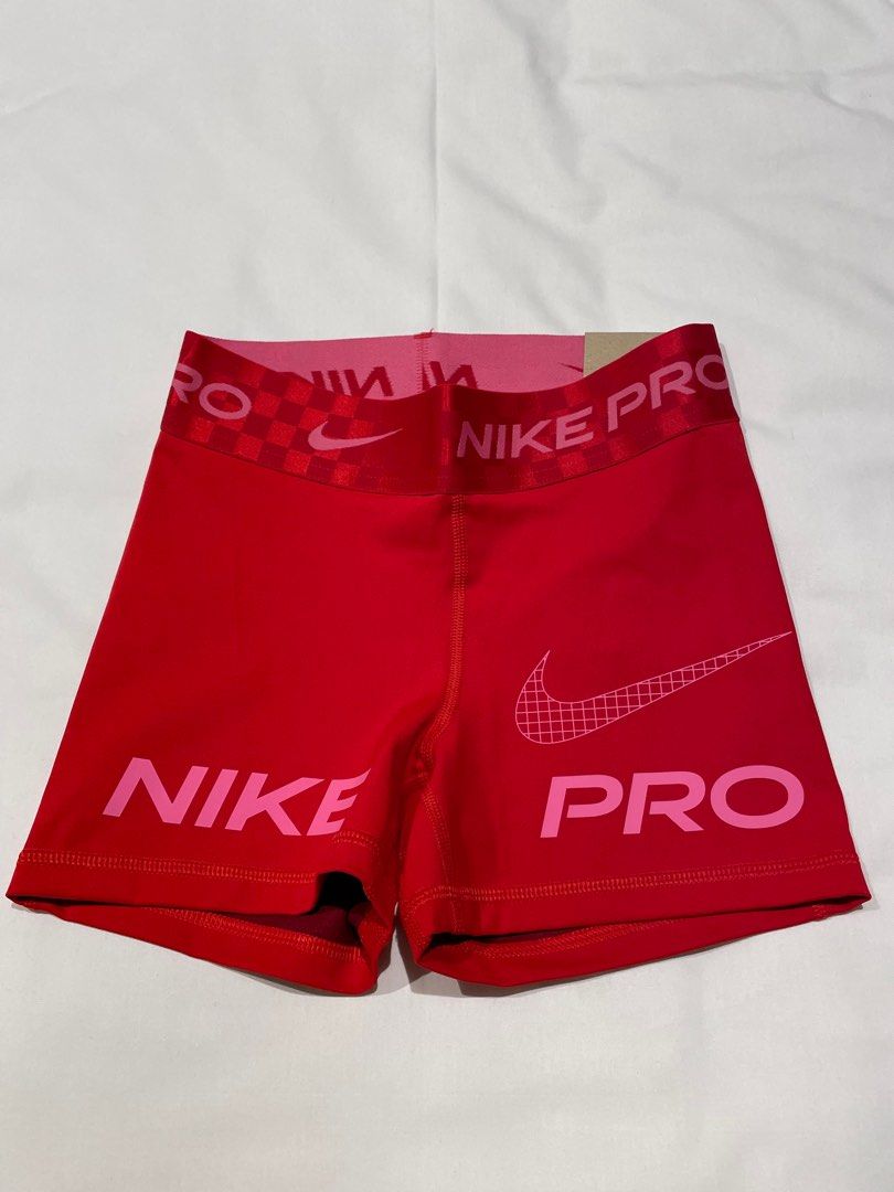 Red spandex store shorts nike