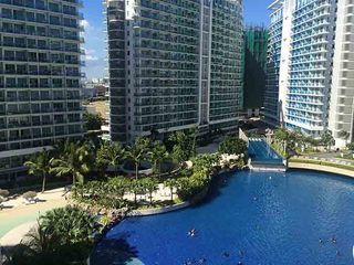 Rent / Sale/ Rent to Own Semi Furnished wh Aircons n Beds etc Big 333m2 Floor Area 4-5 BEDROOMS Condo in WASHINGTON TOWER in Asiaworld Along Pacific Avenue in MARINA PARANAQUE BESIDE MARINA SEA RESIDENCES N OKADA HOTEL WITH MANILA BAY VIEW Wh 2 Parkings