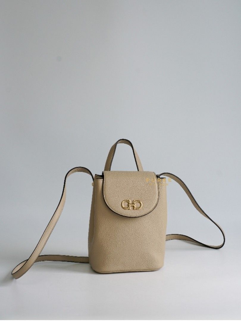 Salvatore Ferragamo Gancini Logo-Plaque Mini Backpack (Category: Luxury Bags & Wallets) located in Taguig. Submitted by pursemaison (Listing ID 1253491393, Image 1). Description: Salvatore Ferragamo Gancini Logo-Plaque Mini Backpack ✨ Php 35000 *Additional 4.4% for straight credit card payments *Available for 3 months layaway with 1% interest per month *BDO credit card up to 36 mos & Citibank credit card up to 24 mos (with interest) CONDITION: Li