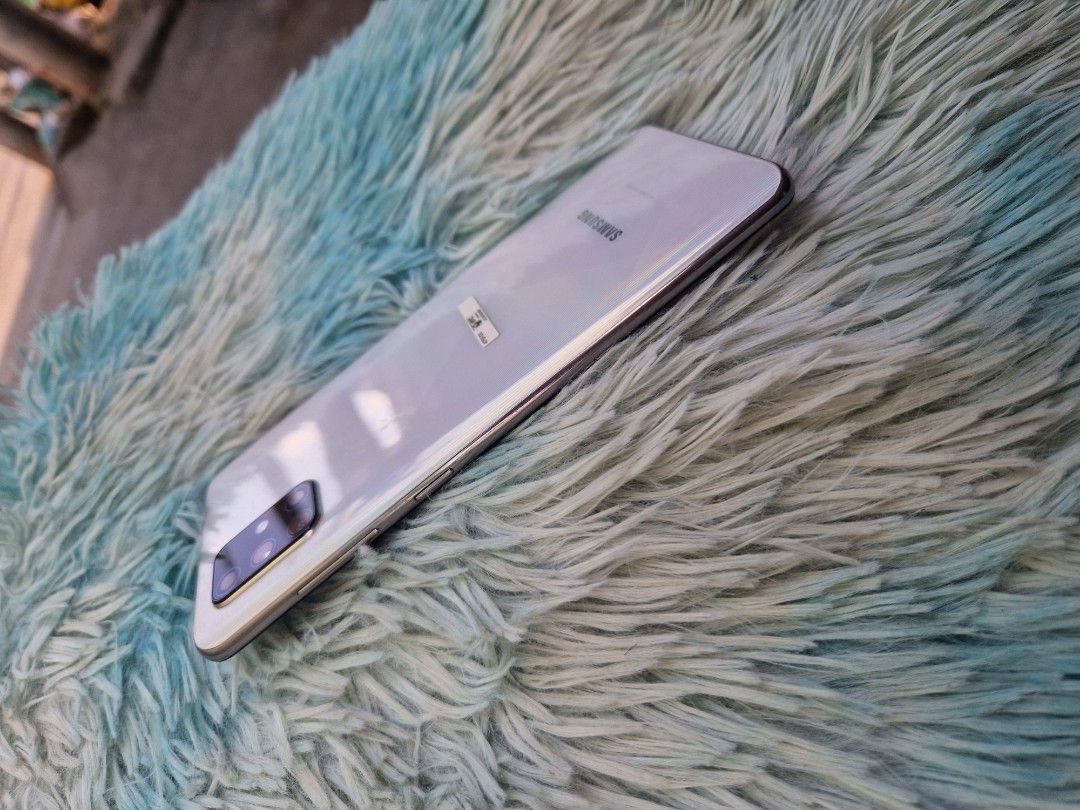 Samsung a71 128gb/8gb (Category: Samsung) located in Quezon City. Submitted by mubrogadgets (Listing ID 1253472995, Image 3). Description: SAMSUNG A71 3999 issue only crack glass hnd nakaka apekto sa unit No history of repair Ntc approval QUICK SPECS👇 Super AMOLED Plus display and 6.7 ichs 🎮Qualcomm SDM730 Snapdragon 730G (8 nm) 🔥Adreno 618 🔥128gb rom/ 8gb ram 🔥Fingerprint (under display, optical), 👍4500 mahh battery 📽📷Back Camera 64 MP (