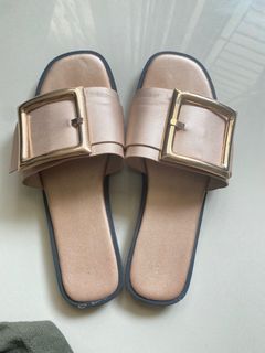 Sandal wanita / urban n co