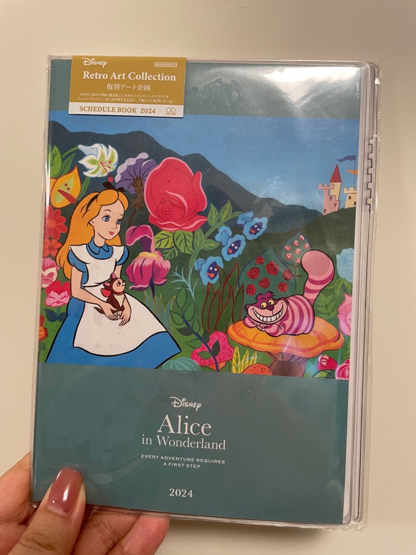 Schedule Book 2024 Disney Alice in Wonderland 全新, 興趣及遊戲, 手作＆自家設計, 文具