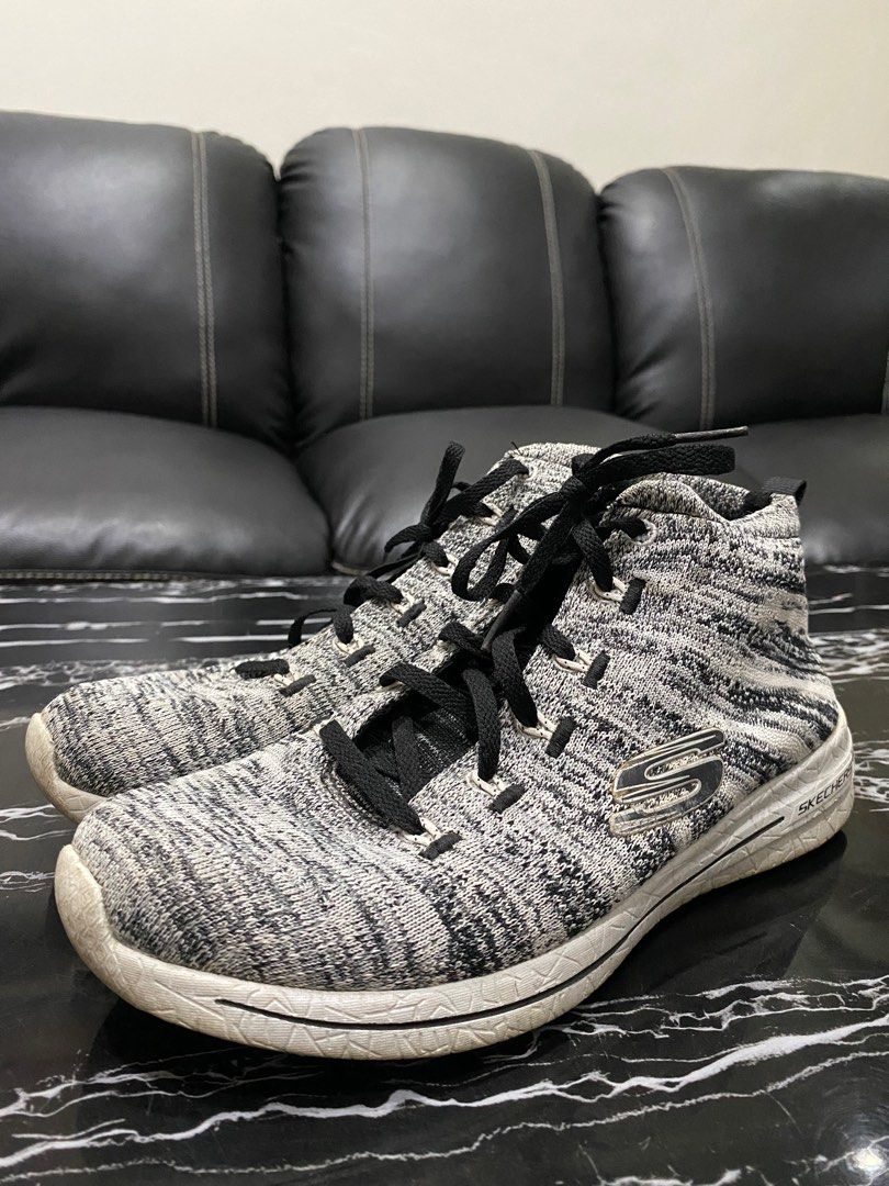 Skechers burst 2.0 new store edge