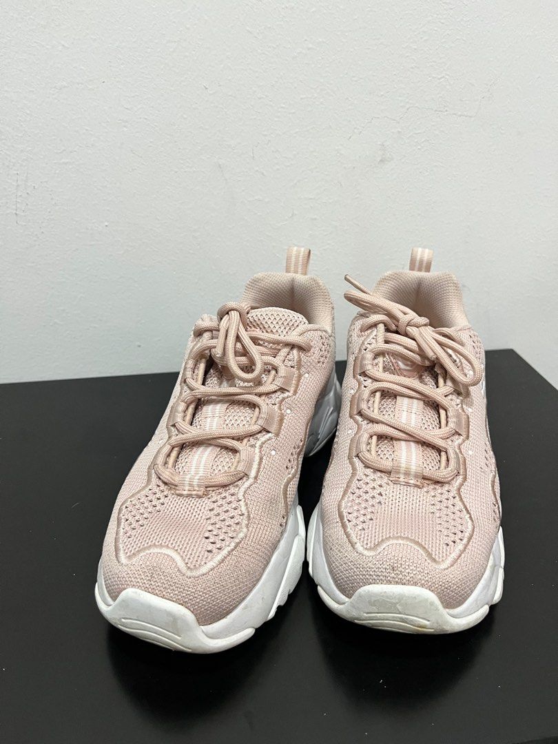 Jd sports skechers memory foam sale