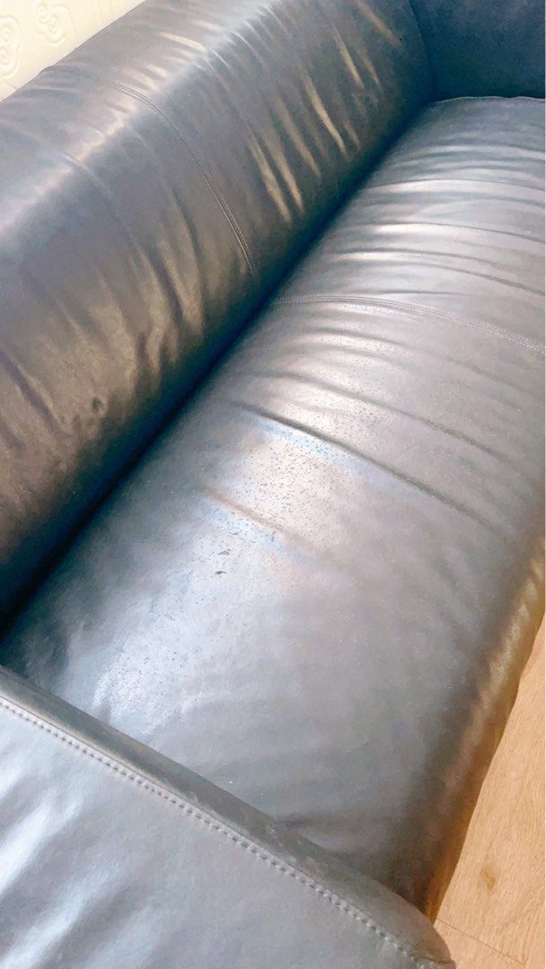 Sofa (Category: Sofas) located in Singapore. Submitted by wooyj (Listing ID 1253374384, Image 3). Description: .