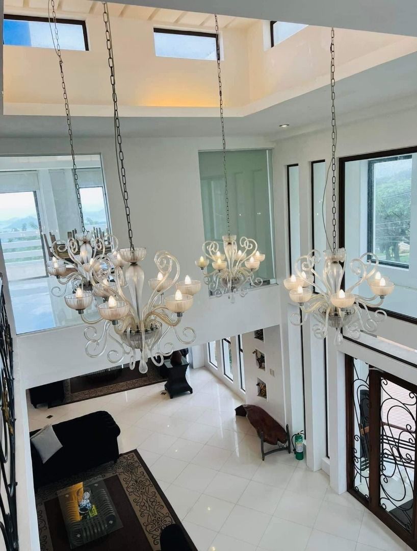 Splendido Taal Tagaytay Laurel Batangas Rest House Mansion For Sale