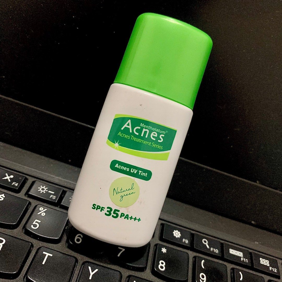 Sunscreen Acnes UV Tint Natural Green on Carousell