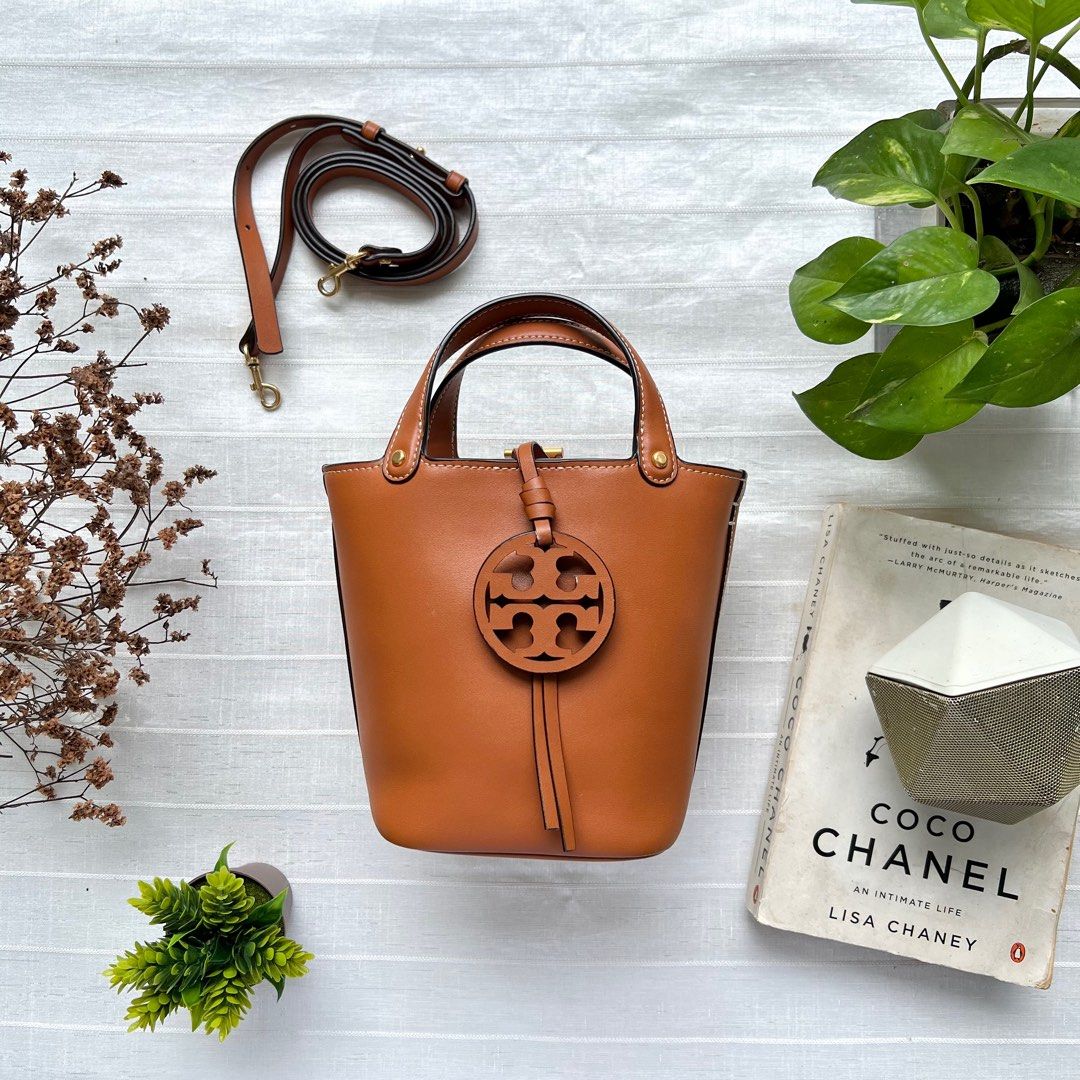 TORYBURCH BUCKET BAG, Luxury, Bags & Wallets on Carousell