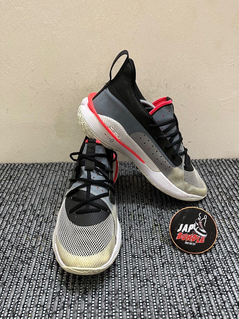 Harga under 2024 armour curry 7