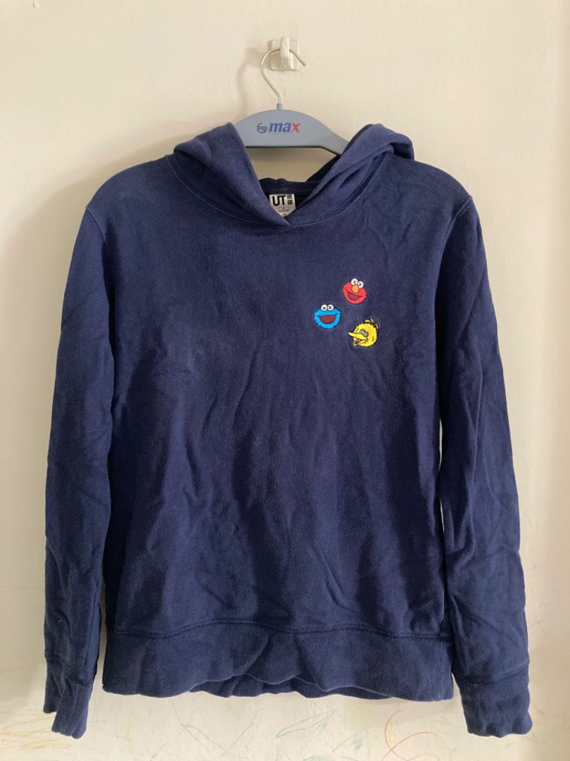 Kaws jumper shop