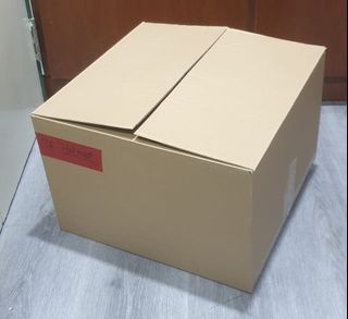 Used Single-Ply Box (39 x 39 x 26cm - Outer Dimensions)