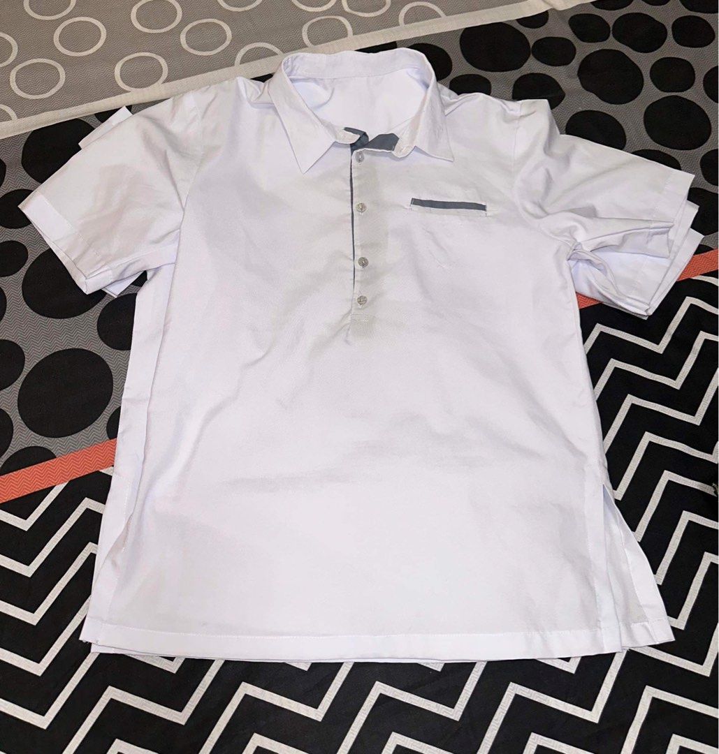 UST type A Uniform (Category: Tshirts & Polo Shirts ) located in Quezon City. Submitted by beauty_eunice (Listing ID 1250748880, Image 1). Description: UST Faculty of Engineering Uniform Size: Large 250 each i have 5 pcs buy na lang kayo patch and logo sa school 1 sem lang nagamit.