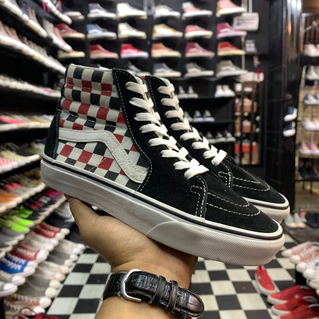 Vans sk8 2025 hi black red