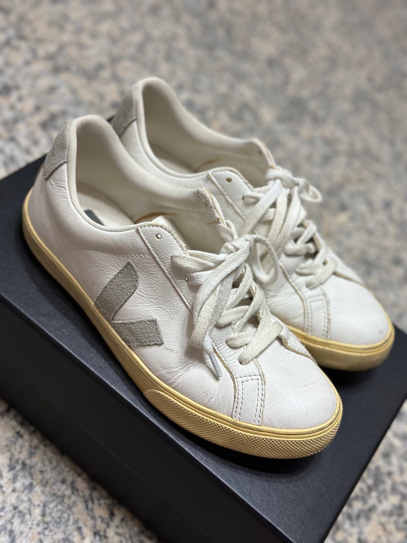 Veja on sale esplar grey