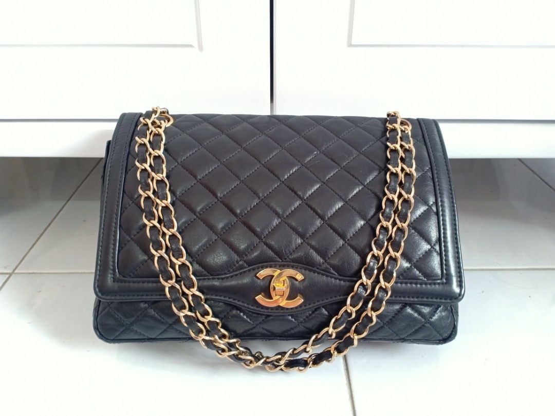 Chanel Black Caviar Small Classic Flap Bag– TC