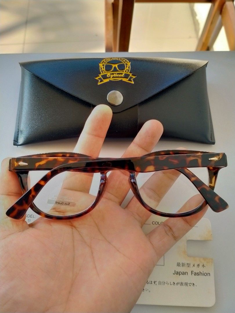 Wayfarer vintage sunglasses /vintage tortoise glasses 80s, Brand: SUN  GUARD, Frame optyl, engsel besi (stainless steel), Rare/limited edition,  Tahan