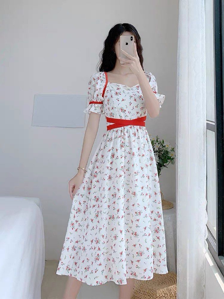 Dress with white flowers Outlet