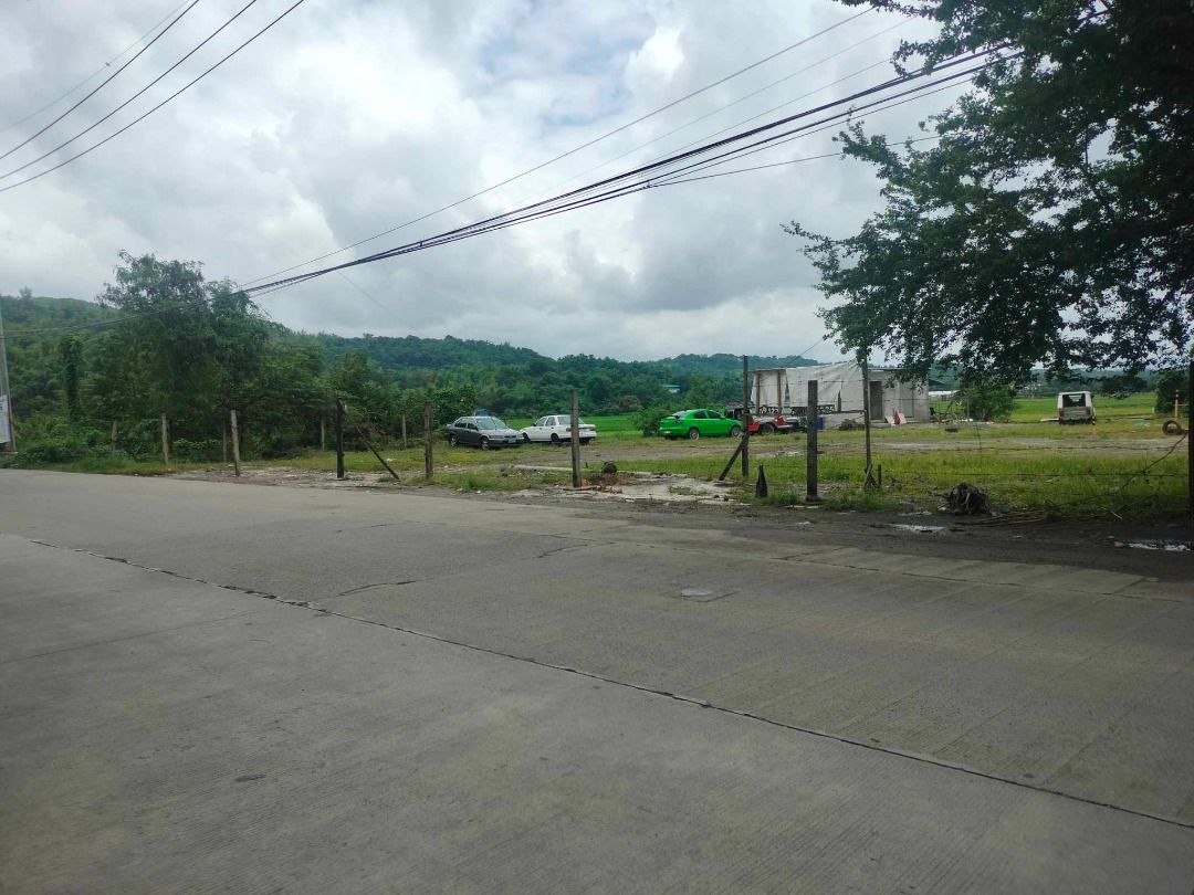 1475 sqm lot along major road of Cardona Rizal perfect for any business