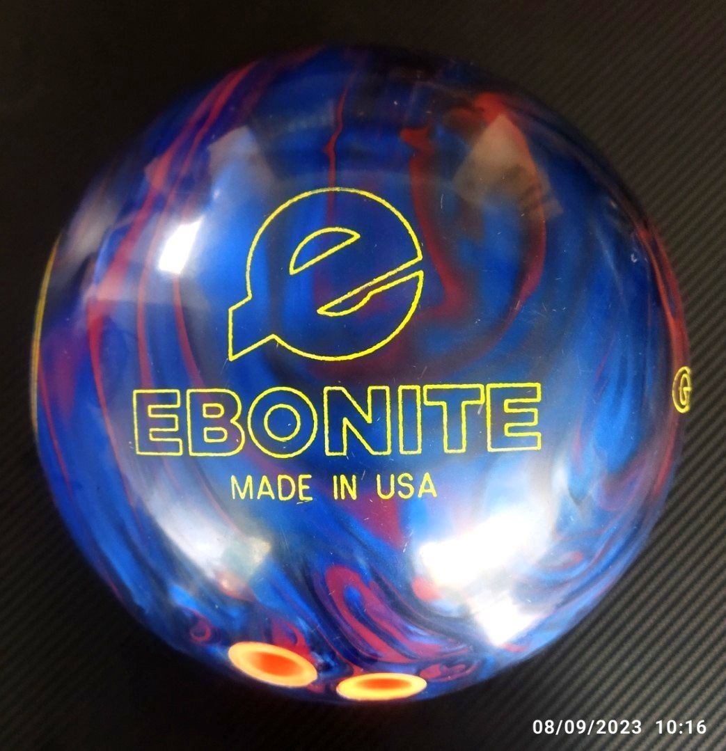 14 LBS Ebonite Affinity Reactive Bowling Ball., Sports Equipment, Sports & Games, Billiards