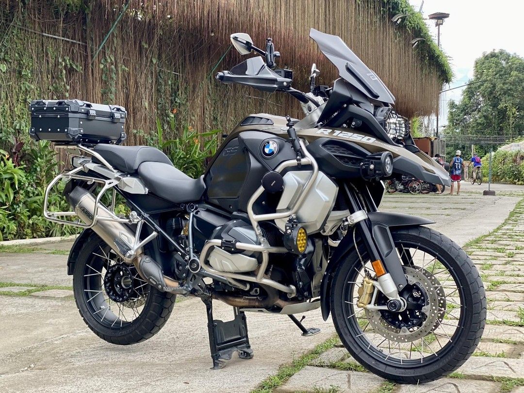 bmw 1250 kalamata