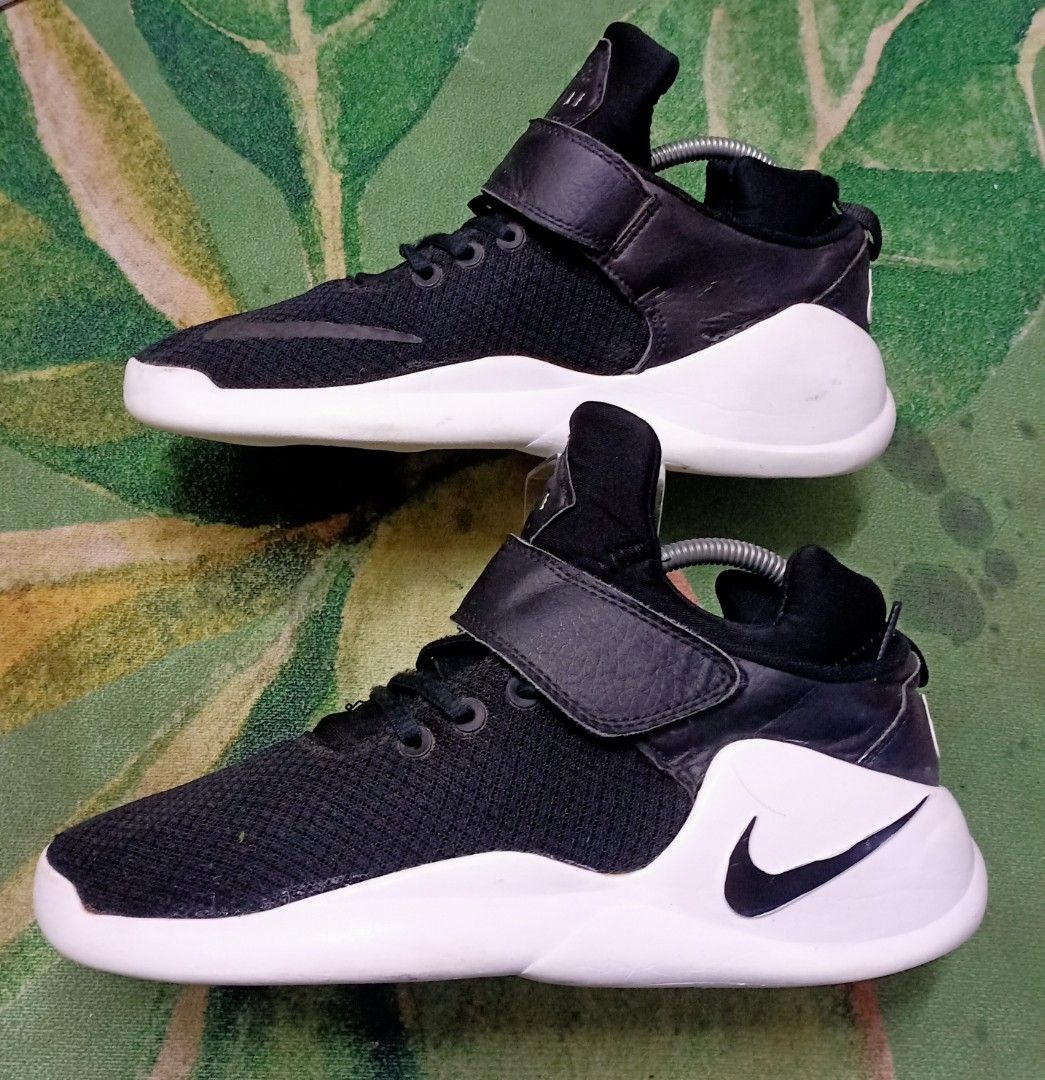 7.5uk Nike Kwazi Men s Fashion Footwear Sneakers on Carousell