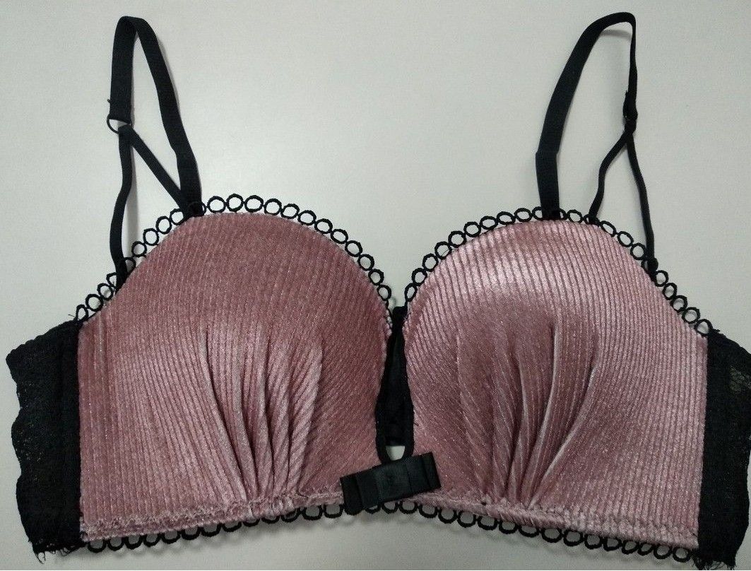 Free Mail] BNWT Wired Push-up Bra (85/38), Women's Fashion, New  Undergarments & Loungewear on Carousell