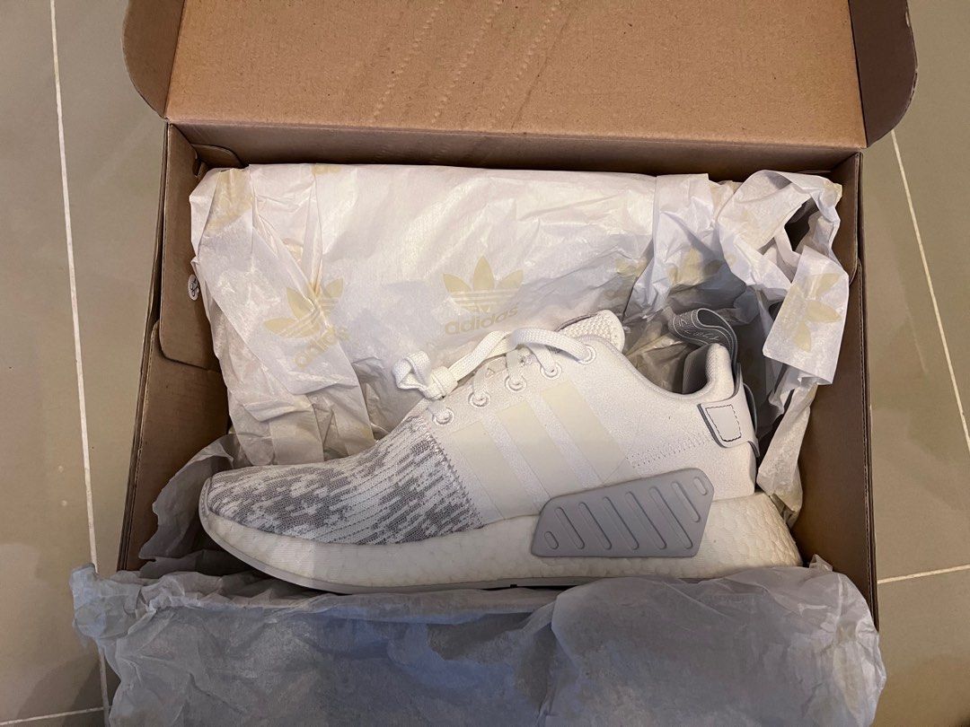 adidas NMD R2 US 9 Carousell