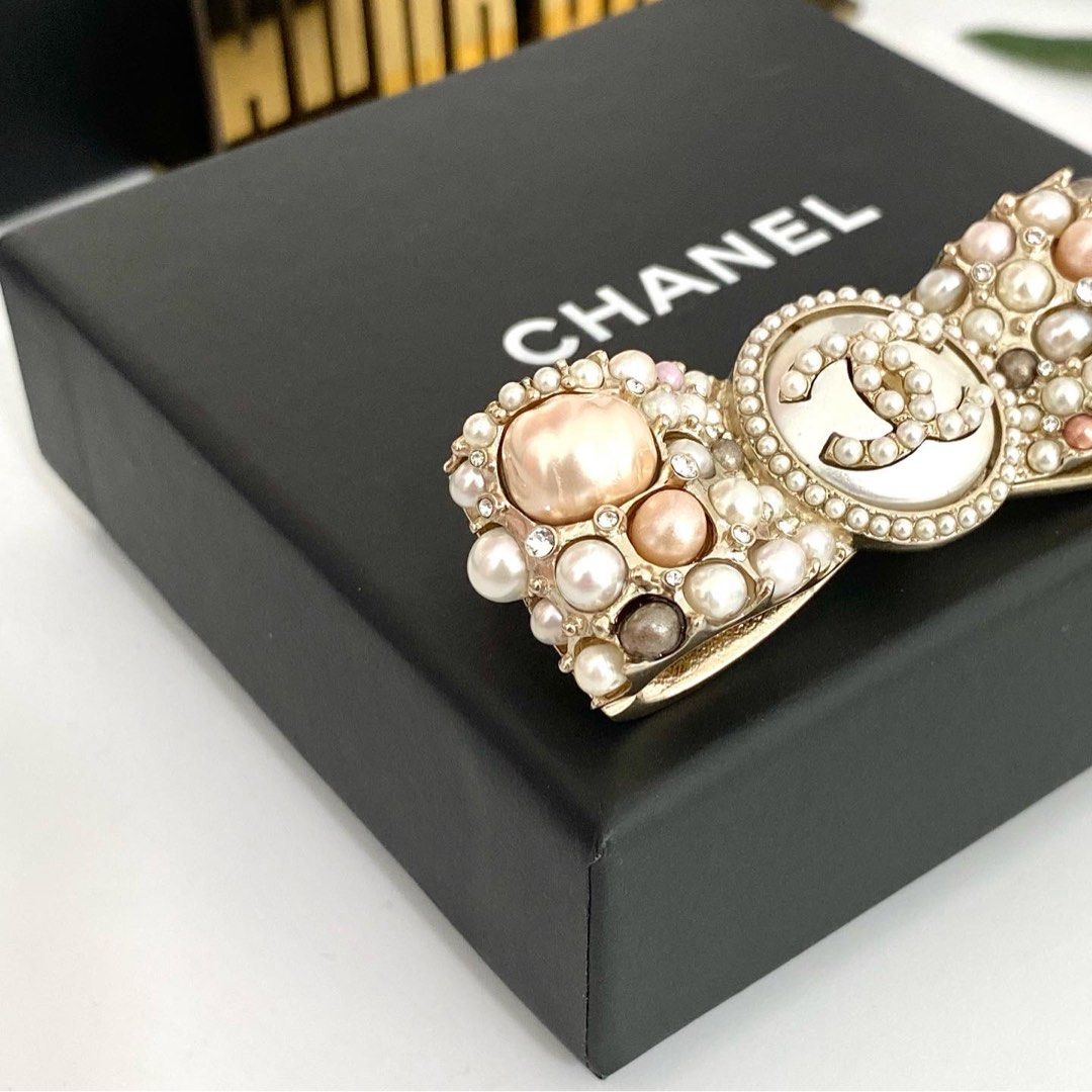 Chanel pearl brooch discount price