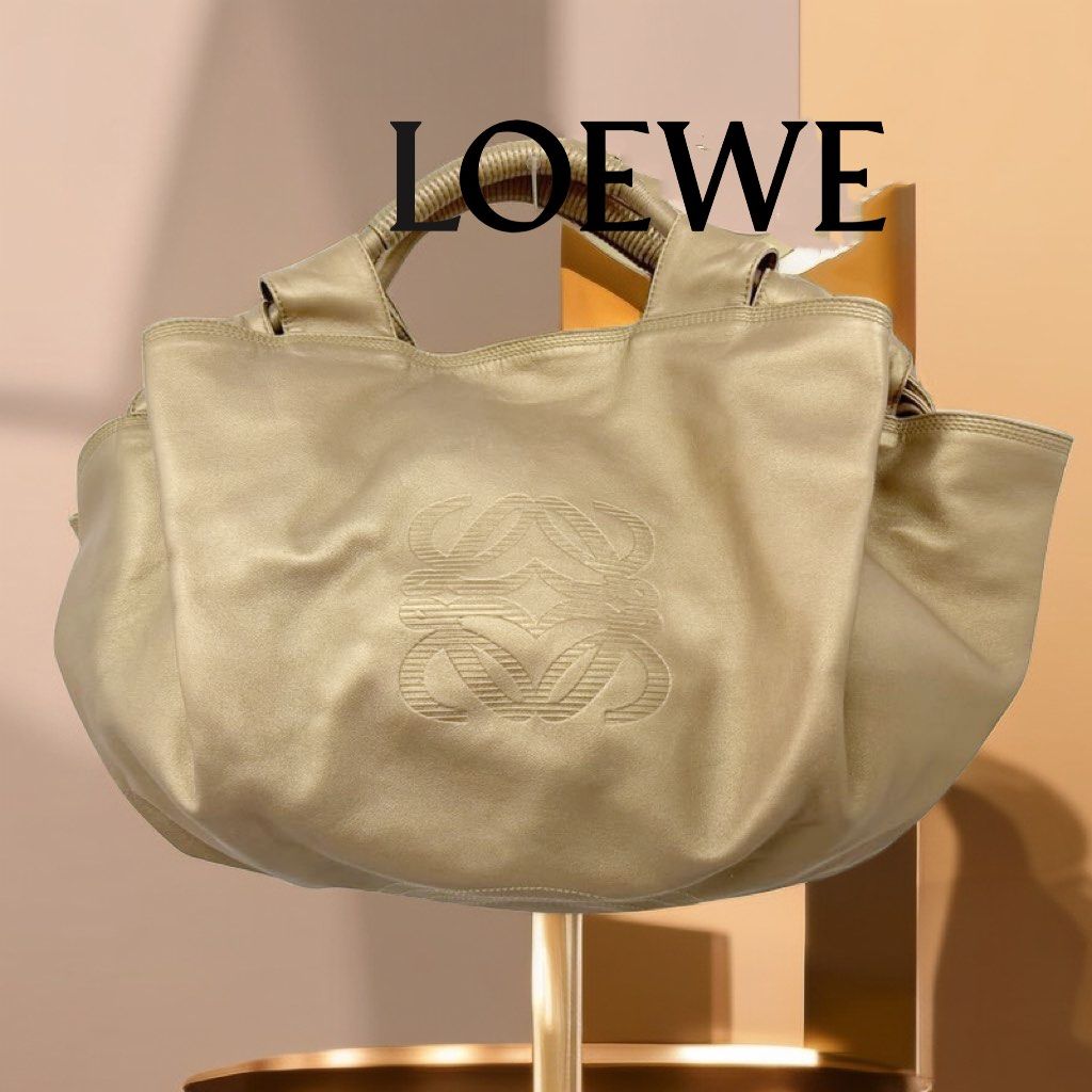 LOEWE Nappa Aire Size 45x26x15cm