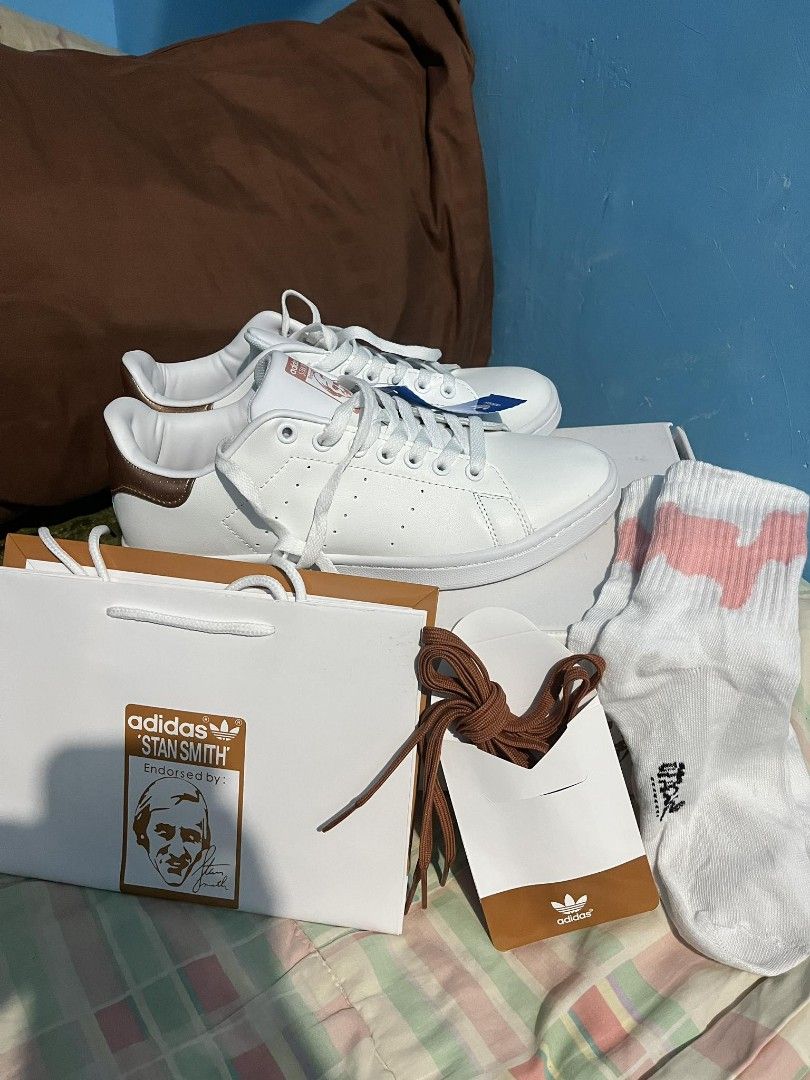 https://www.carousell.ph/p/adidas-stansmith-rosegold-for-women-oem-1253668728/