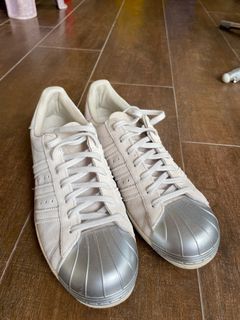 Superstar holographic store singapore