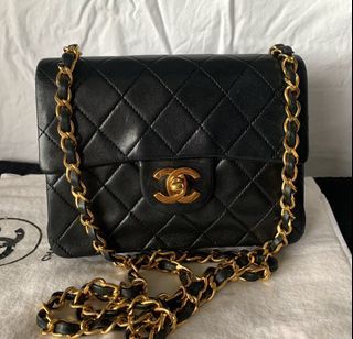 BNIB Authentic CHANEL Iridescent Green Lambskin Gold Hardware Mini Flap Bag