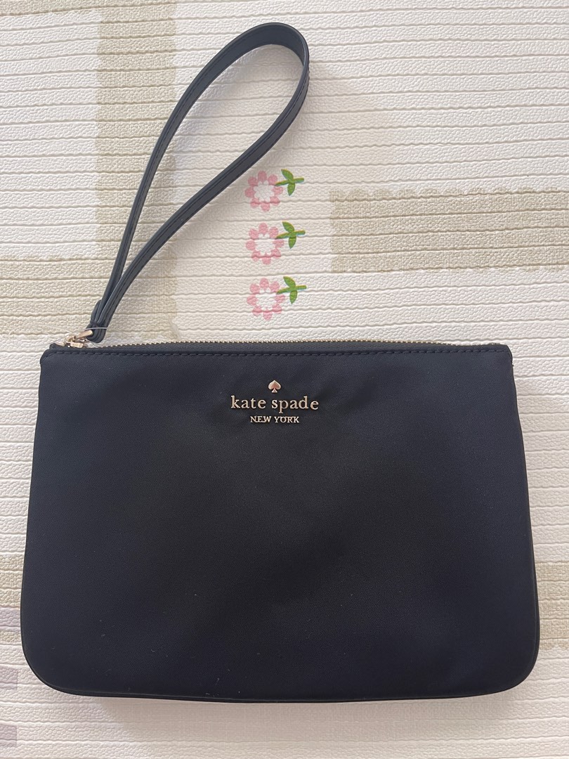 Chelsea wristlet pouch discount