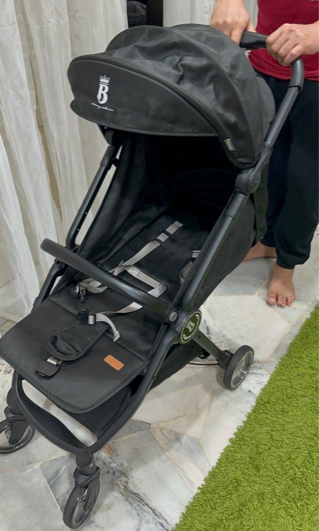 Baby Throne Stroller, Babies & Kids, Going Out, Strollers on Carousell