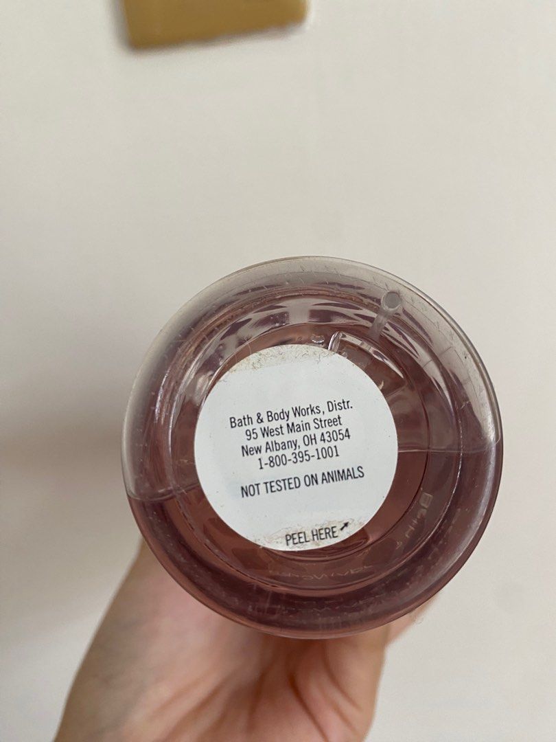 Bath & Body Works Sweet Pea (Category: Fragrance & Deodorants) located in Antipolo. Submitted by declutter.clothes (Listing ID 1253554216, Image 2). Description: used.