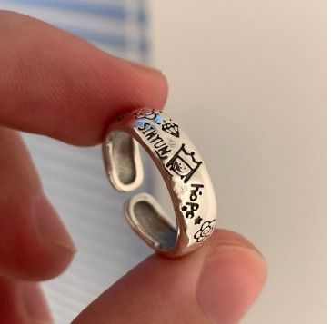 New style rings store