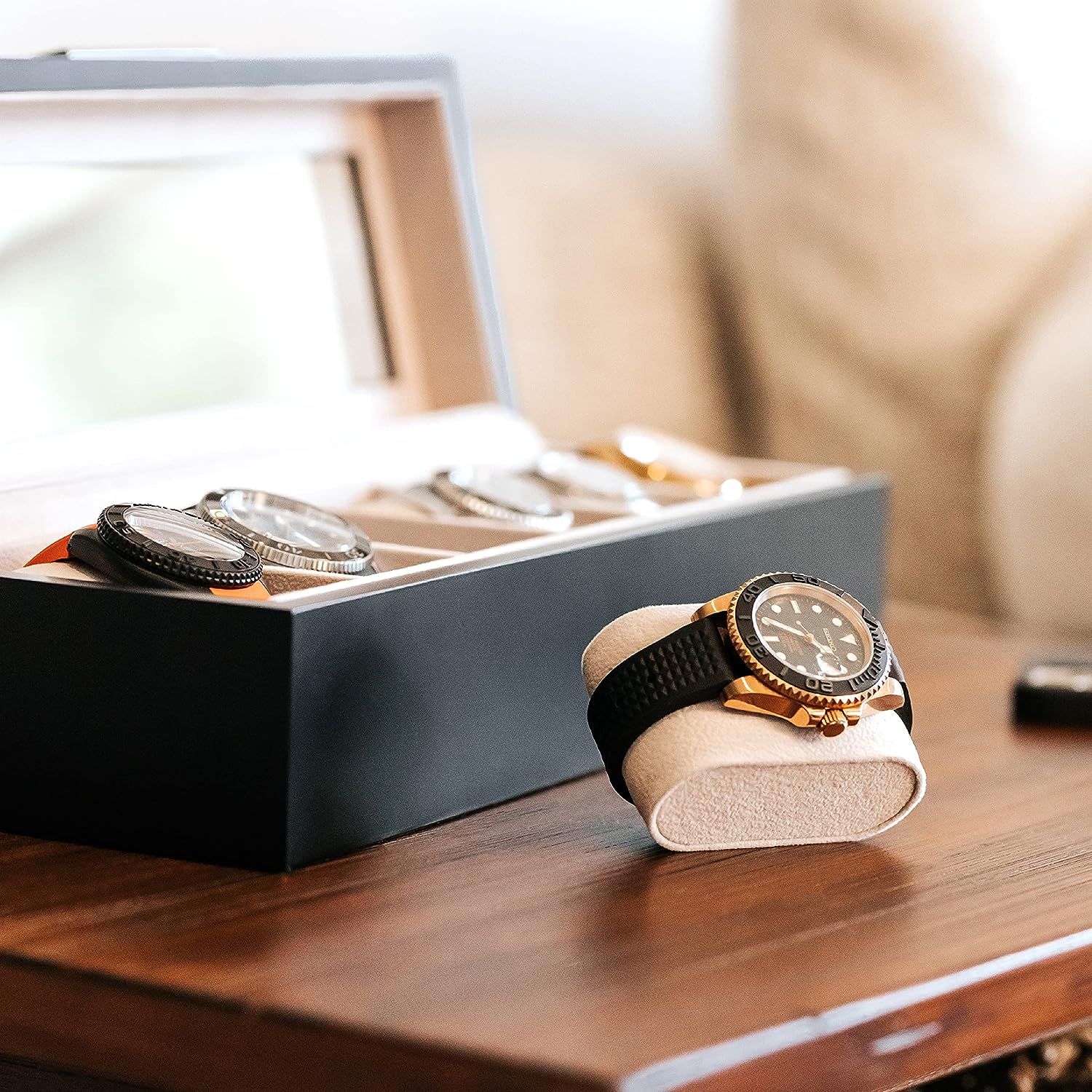 CASE ELEGANCE Modern 6 Slot Wooden Watch Box with Metal Clip and
