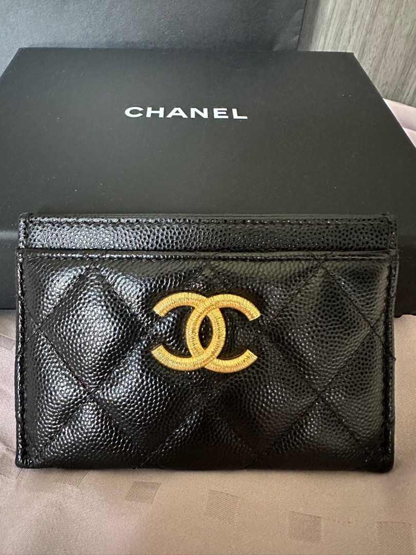 Chanel 23B card holder, Women's Fashion, Bags & Wallets, Wallets & Card  Holders on Carousell
