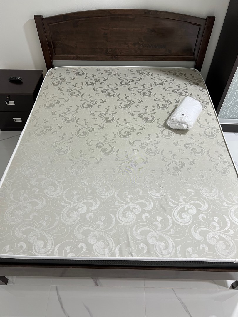 (Category: ) located in . Submitted by cassong (Listing ID 1253638878, Image 1). Description: .