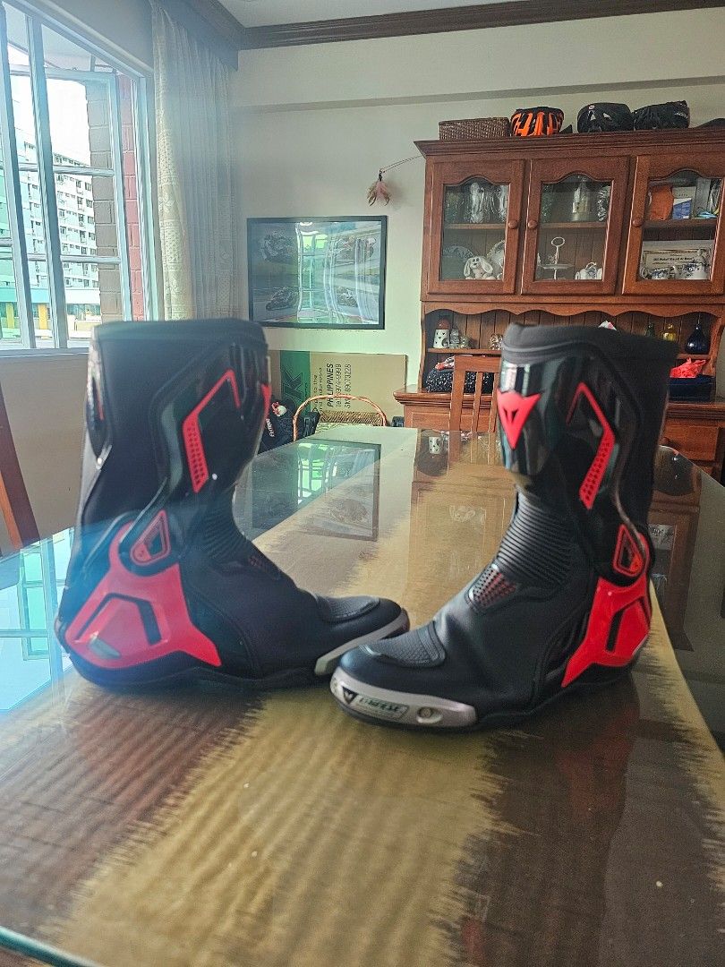 Dainese d1 hot sale out boots