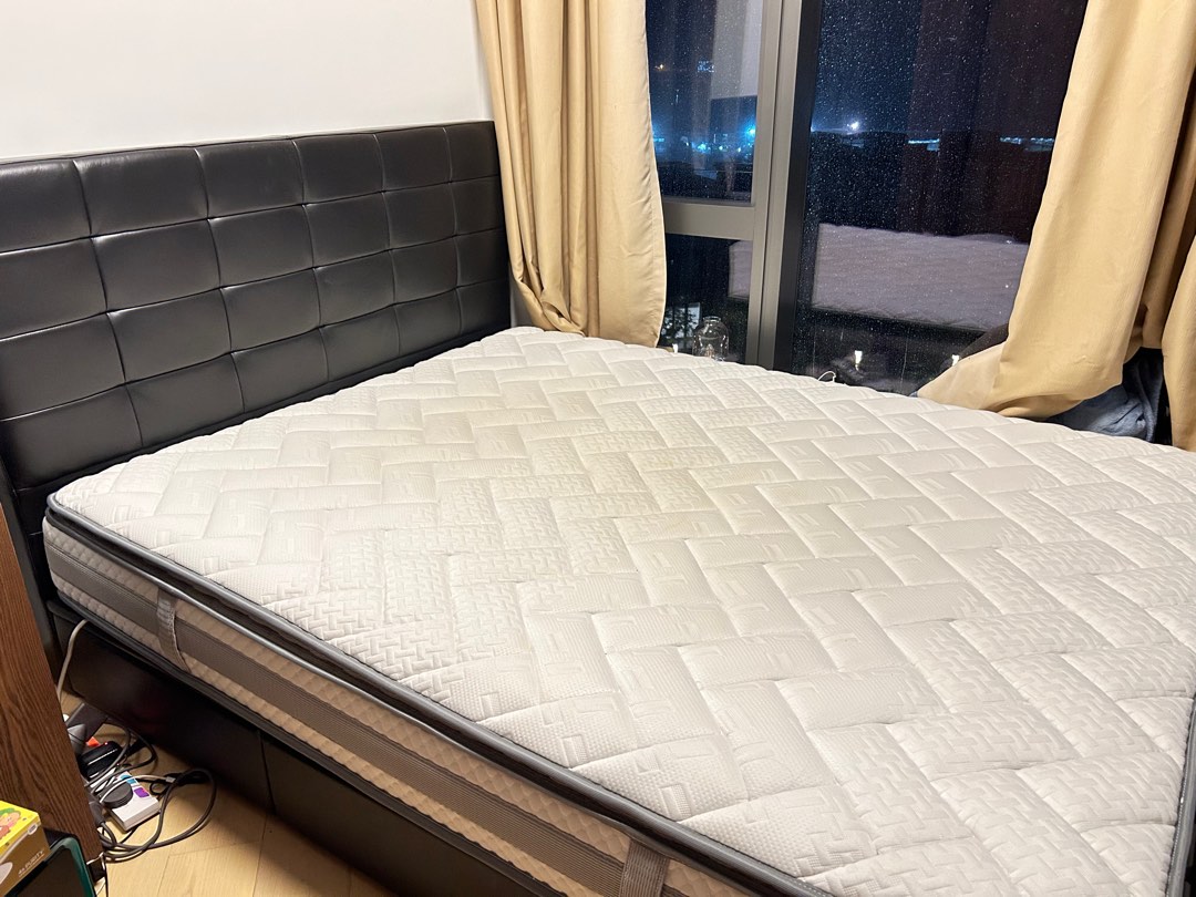 Derucci 幕思三櫃桶床架bed frame L1-1046黑色, 傢俬＆家居, 傢俬, 床 